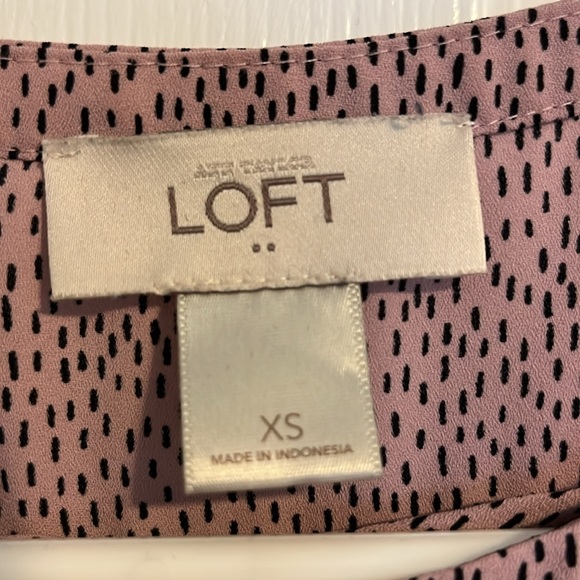 Pink with grey dots. Sleeveless blouse, Loft size xs - Picture 2 of 5